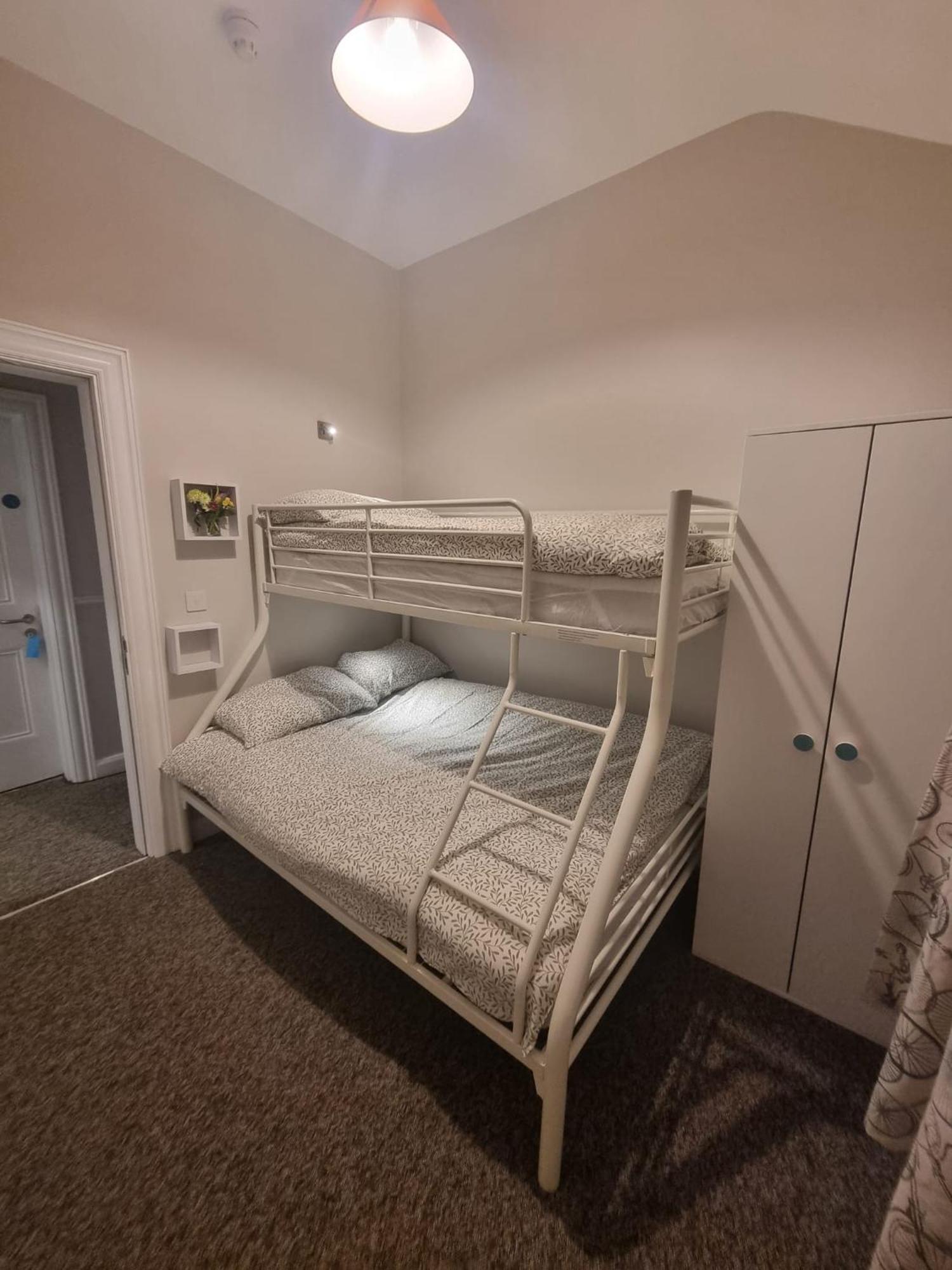 The Monkey Puzzle Hotel Bunclody Luaran gambar